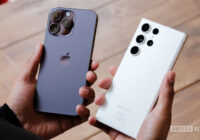 Samsung Galaxy vs iPhone price comparison Pakistan